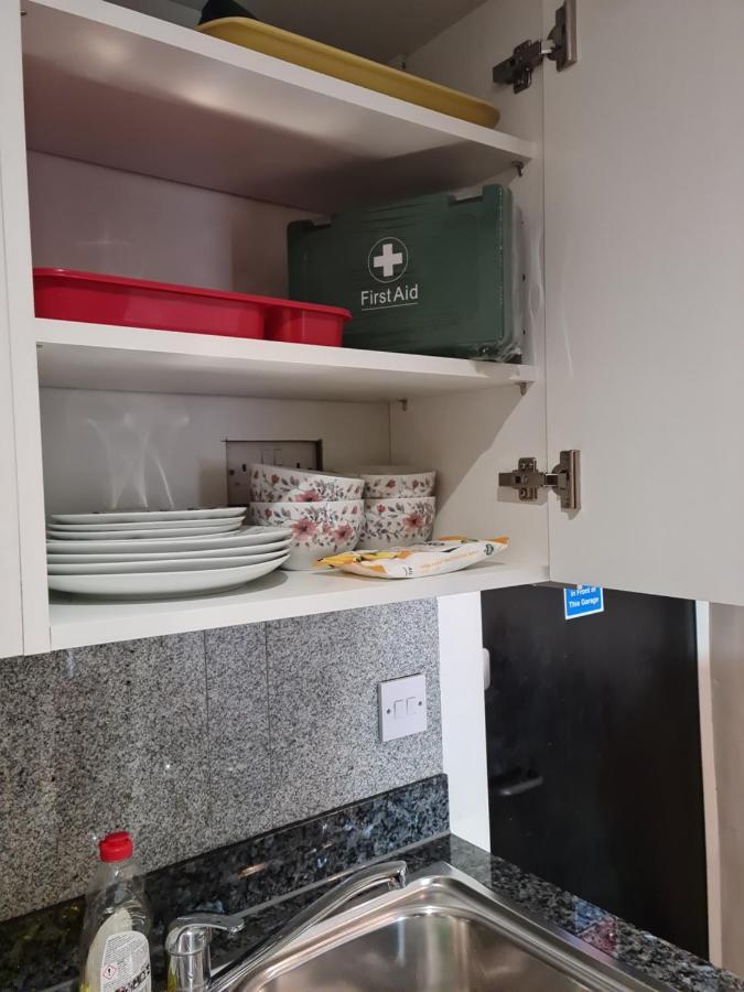 לונדון Exclusive Private One Bedroom Suite מראה חיצוני תמונה